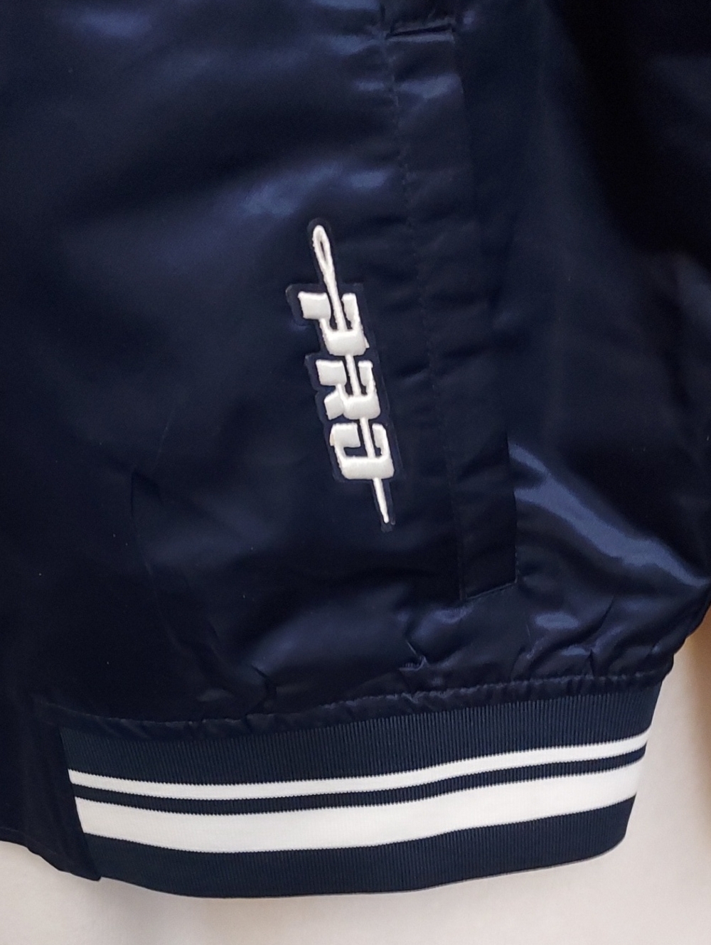 Pro Standard Timberwolves Bomber Jacket - Picture 4 of 16